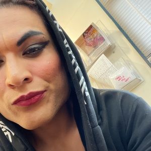 Meet your Posher, Chrystina